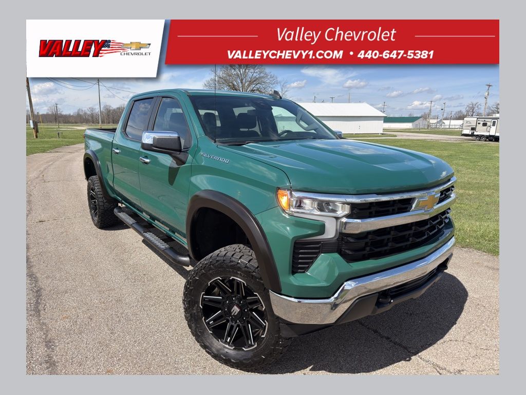 Woodland Green 2024 Chevrolet Silverado 1500 LT Crew Cab 4WD Pickup Truck Four-Wheel Drive 8-Speed Automatic