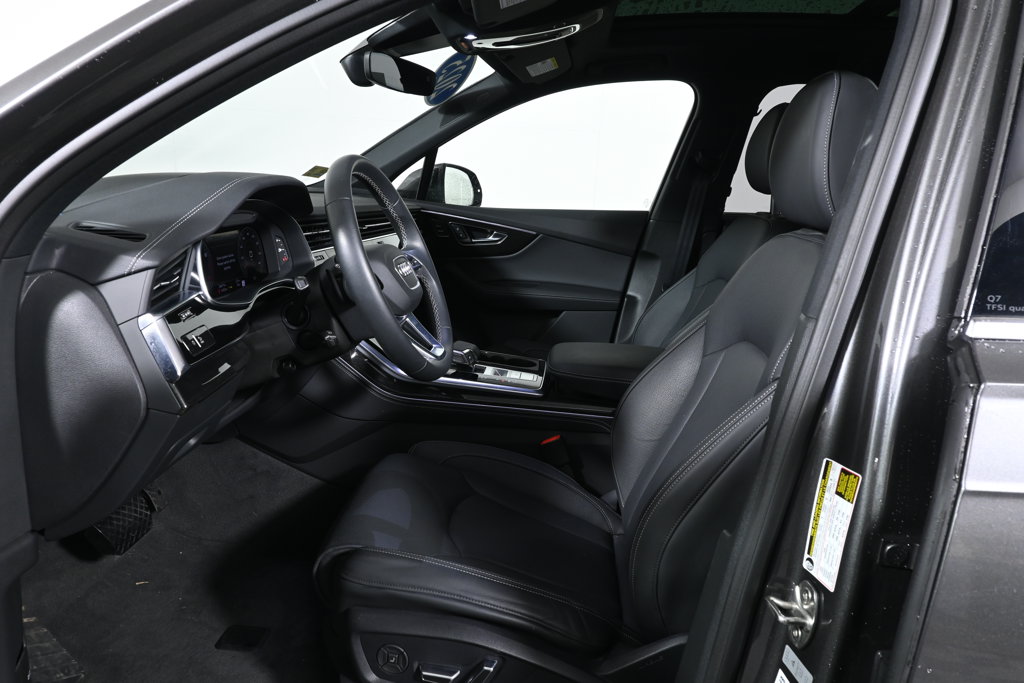 Thumbnail: 2025 Audi Q7 - 3