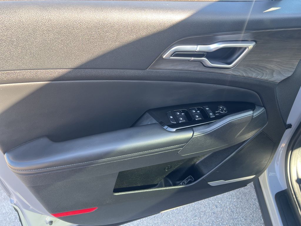 2023 Kia Sportage X-Line photo