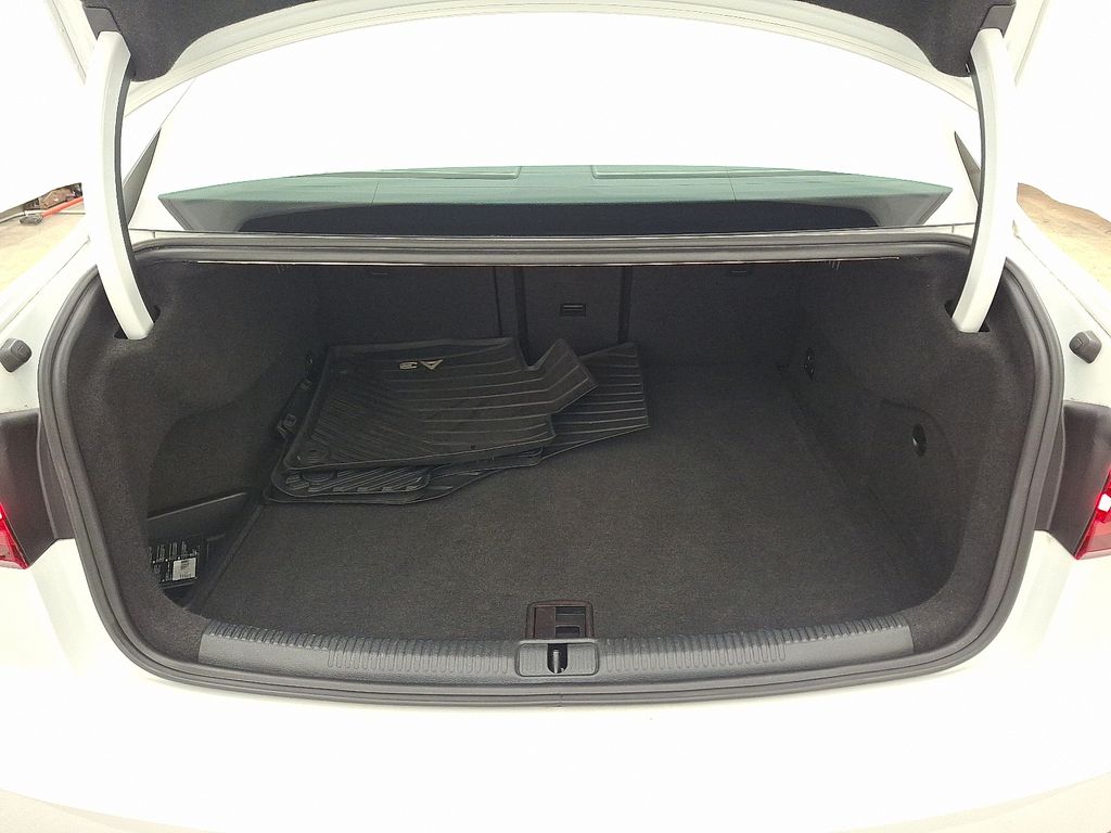 Thumbnail: 2017 Audi A3 - 28