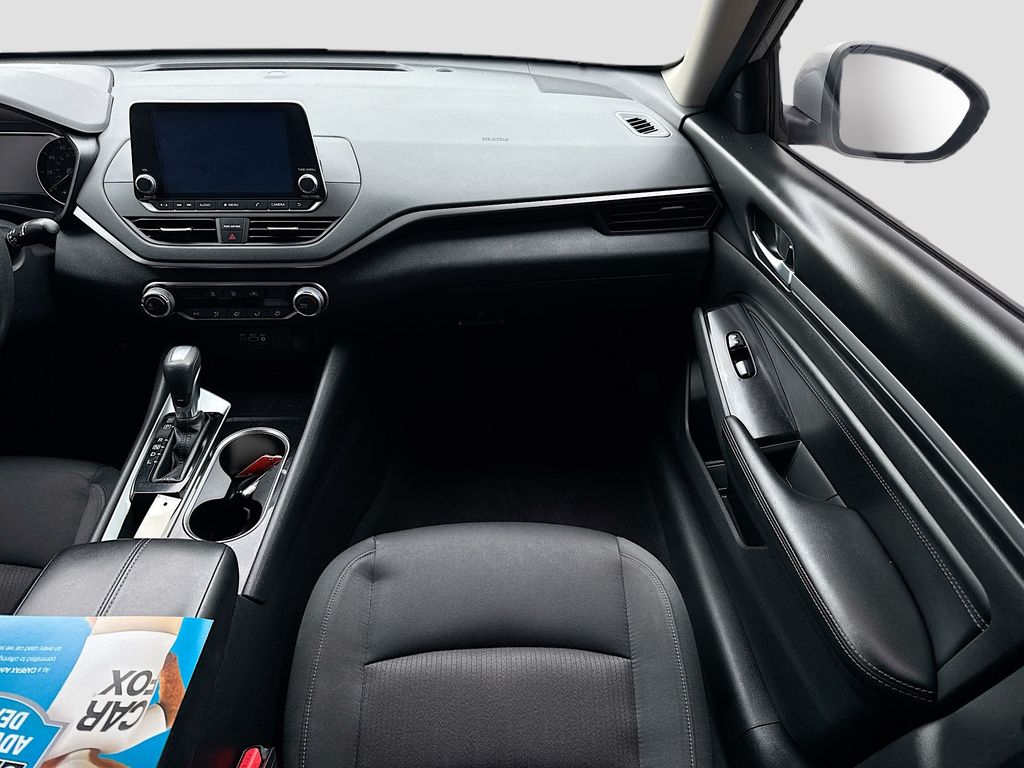 2021 Nissan Altima SV - Photo 25