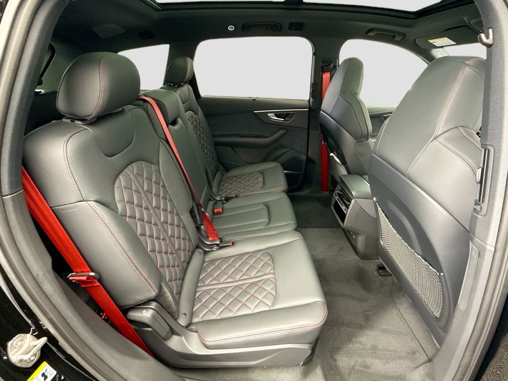 Thumbnail: 2026 Audi Q7 - 22