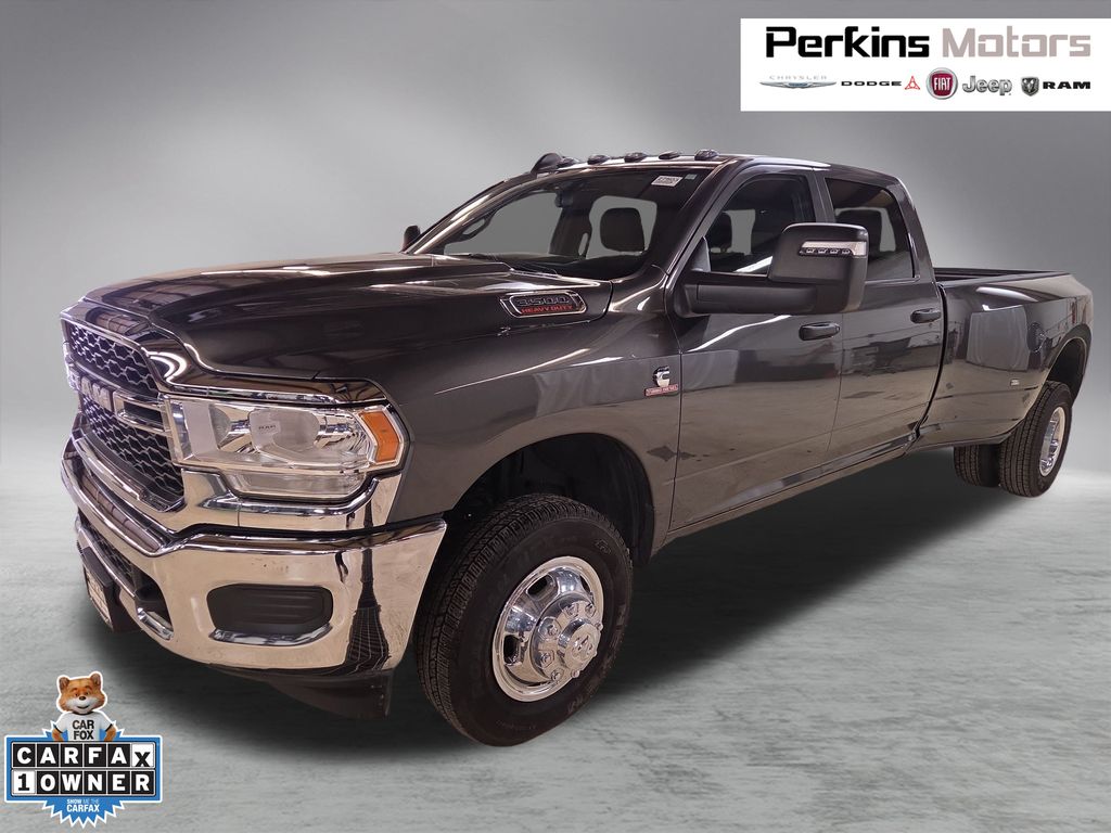 2024 RAM 3500 Tradesman Crew Cab LB DRW 4WD