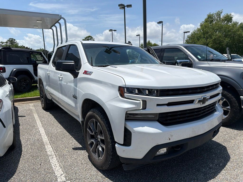 White (Iridescent Pearl Tricoat) 2021 Chevrolet Silverado 1500 Pickup Truck Four-Wheel Drive Automatic