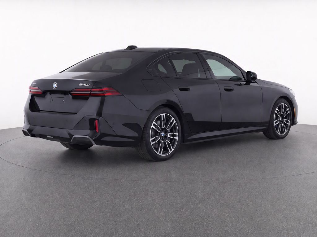 Thumbnail: 2024 BMW 5 Series - 31