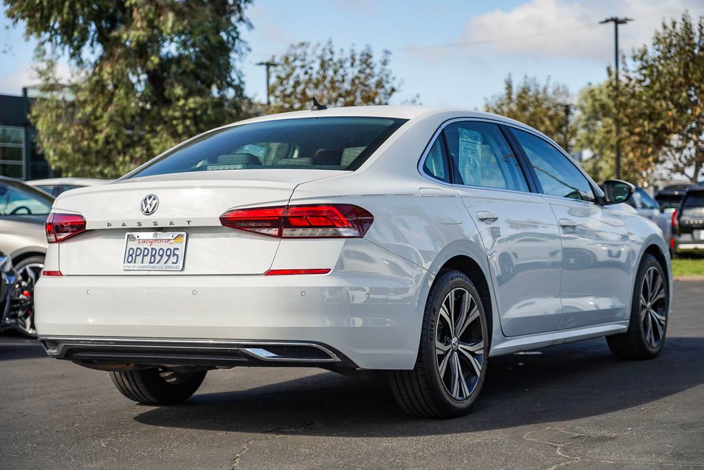 2020 Volkswagen Passat 2.0T SEL 8