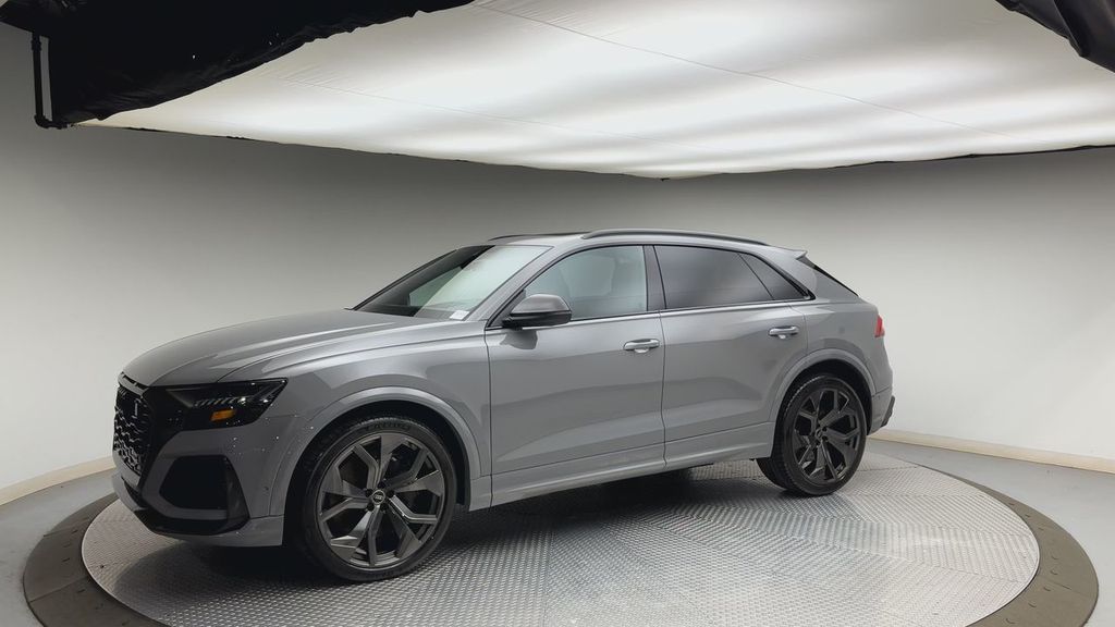 Thumbnail: 2023 Audi RS Q8 - 6