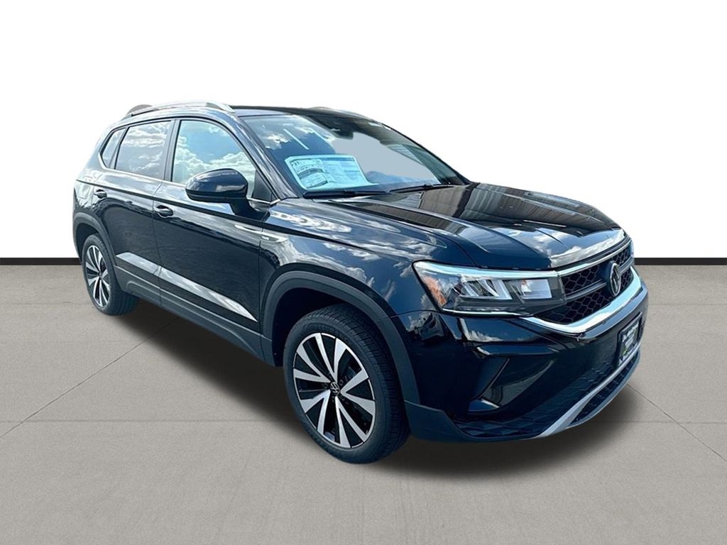 New 2024 Black Pearl Volkswagen 1.5T SE image 2