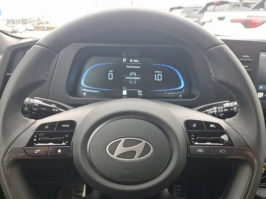 Thumbnail: 2025 Hyundai Elantra - 10