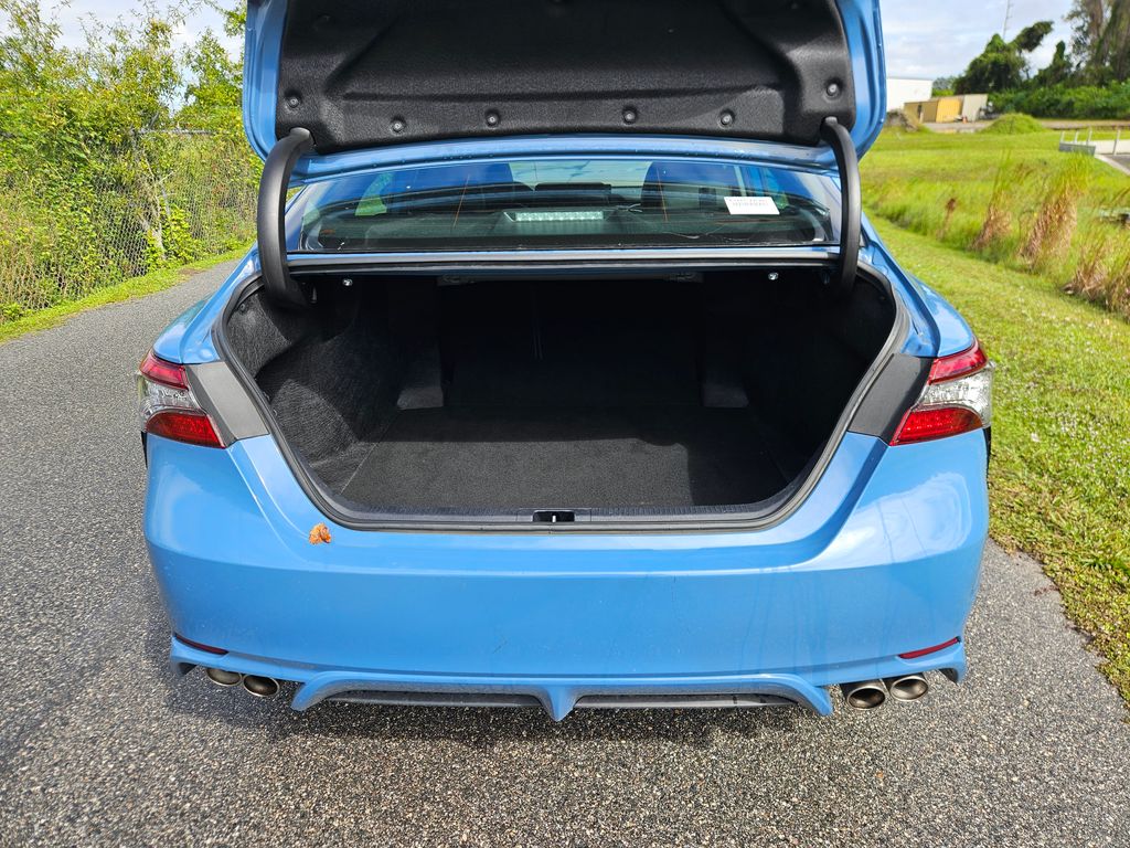 Thumbnail: 2023 Toyota Camry - 10