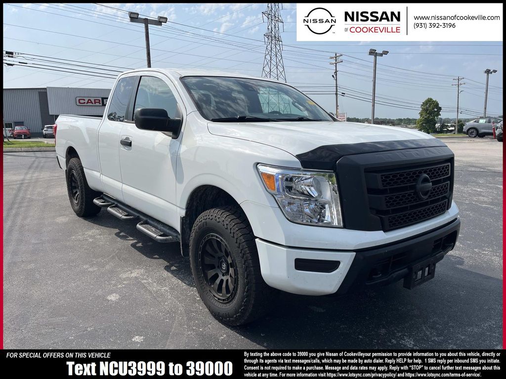 Glacier White 2022 Nissan Titan Pickup Truck Four-Wheel Drive 9-Speed Automatic