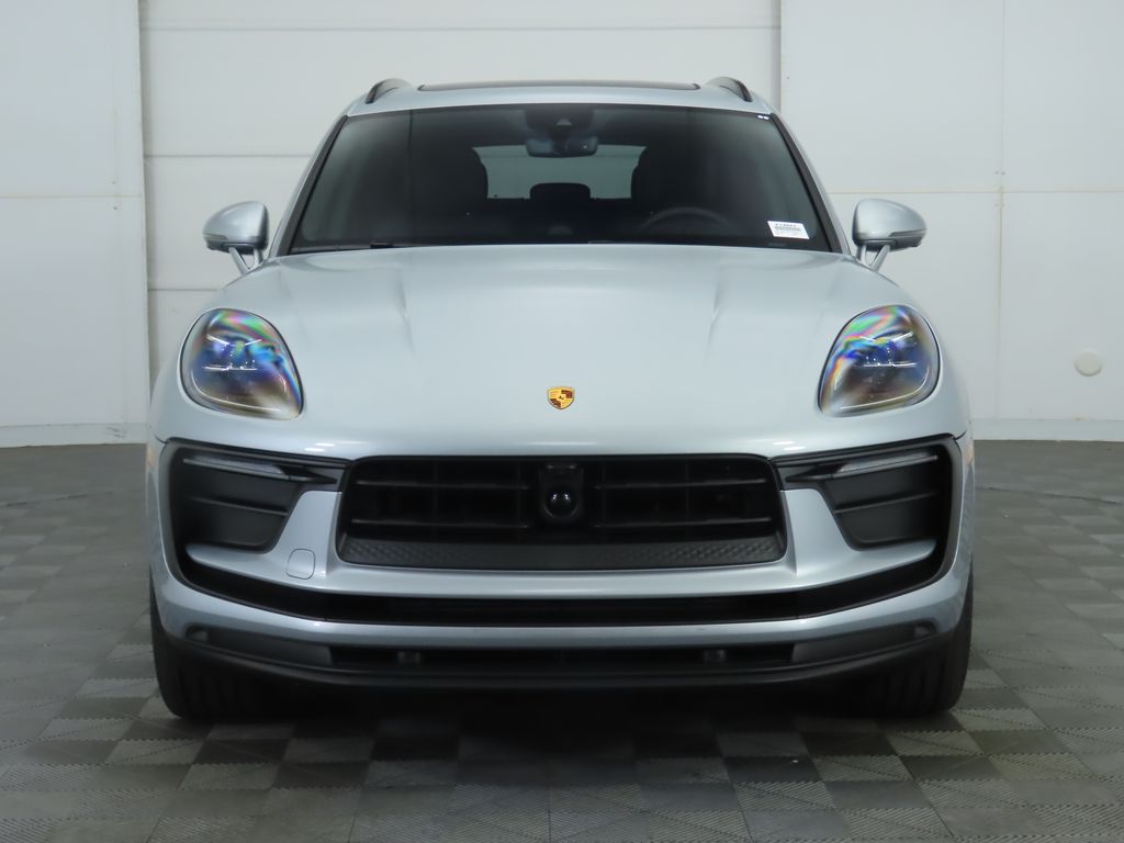 Thumbnail: 2025 Porsche Macan - 10