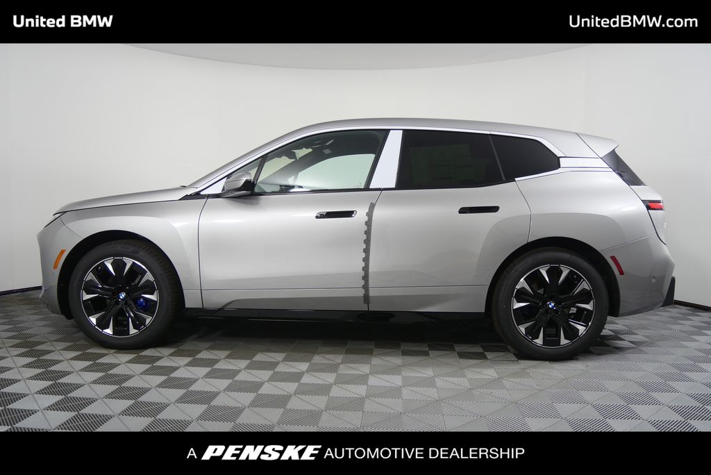 Thumbnail: 2026 BMW iX - 6