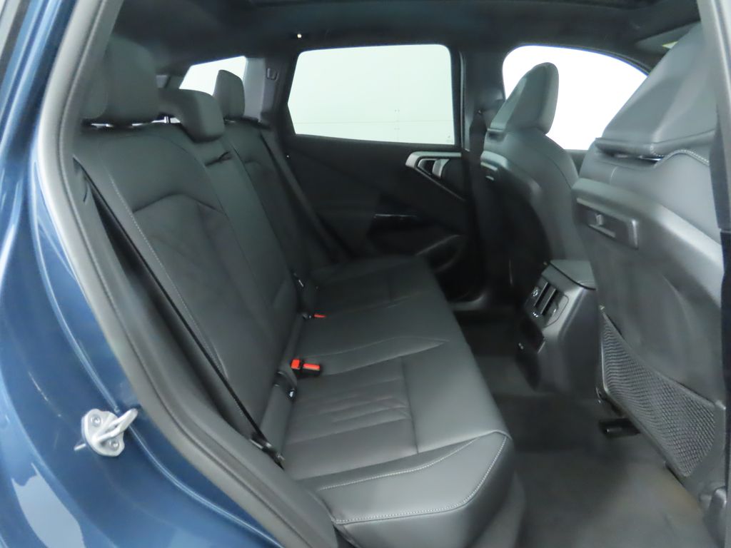 Thumbnail: 2026 BMW X3 - 23