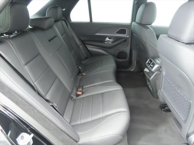 Thumbnail: 2026 Mercedes-Benz GLE - 22