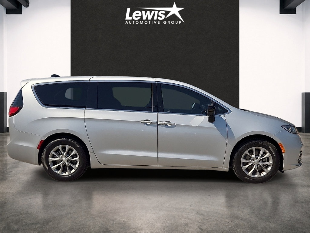 Used 2026 Chrysler Pacifica Limited For Sale in Farmington, AR