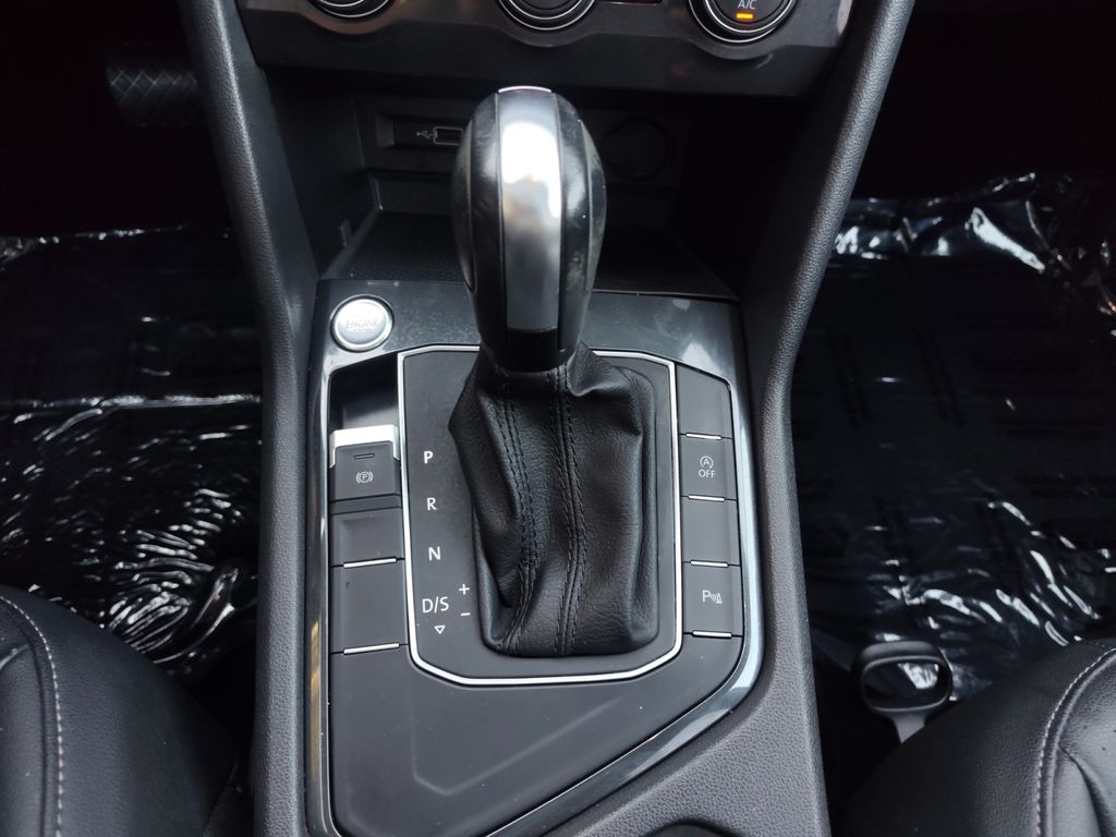 Used Car 2020 Volkswagen Tiguan  2.0t Sel For Sale Under $20,000 In Austin, Texas