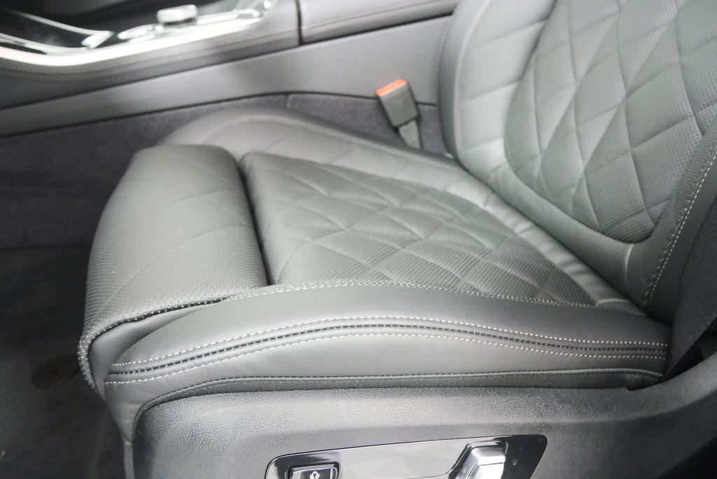 Thumbnail: 2026 BMW X5 - 9