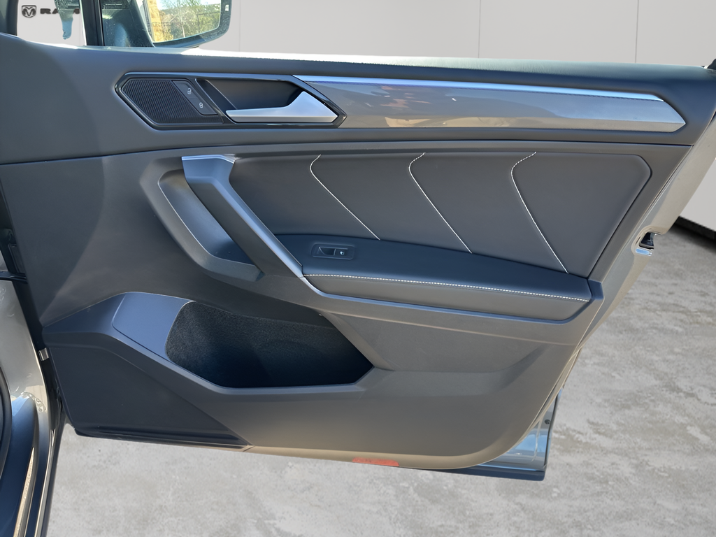 Used Car 2022 Volkswagen Tiguan  2.0t Se R-line Black For Sale Under $25,000 In Austin, Texas