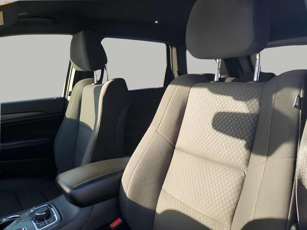 Used Car 2018 Jeep Grand Cherokee  Upland Edition For Sale Under $20,000 In Austin, Texas