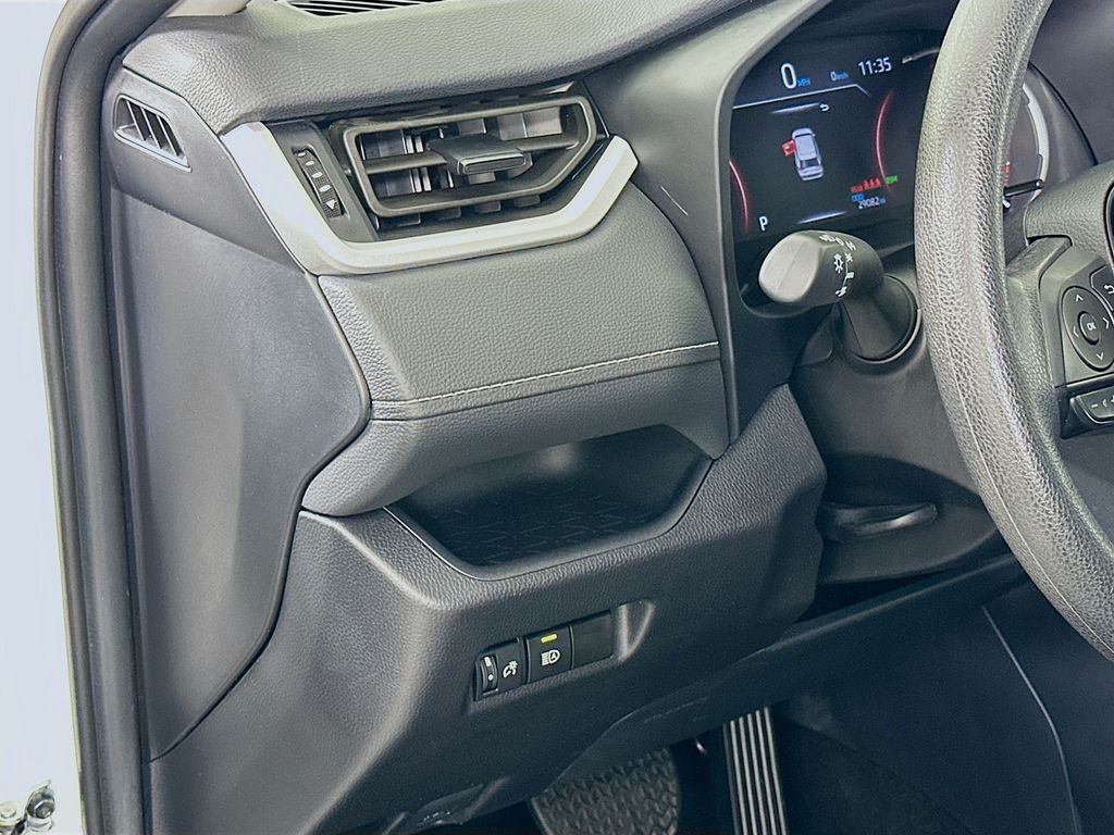 Thumbnail: 2025 Toyota RAV4 - 10