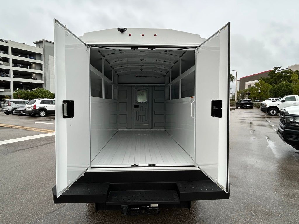 New 2025 Summit White Chevrolet Work Van image 24