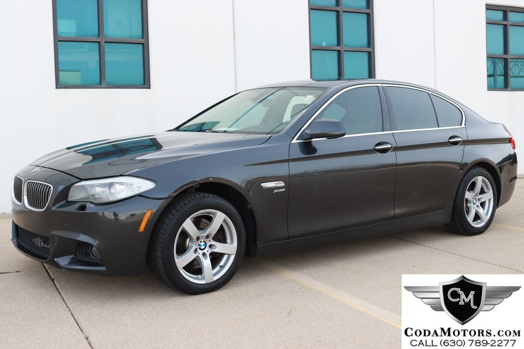 2012 BMW 5 Series 528i xDrive Sedan's photo