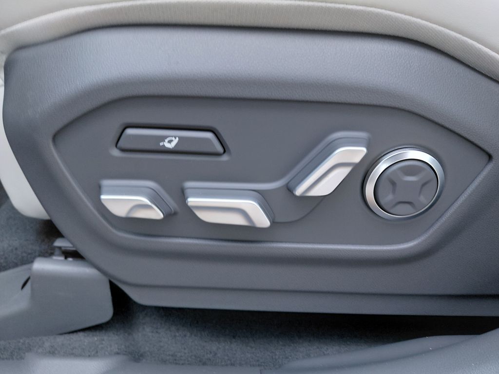 Thumbnail: 2026 Hyundai Santa Fe - 18