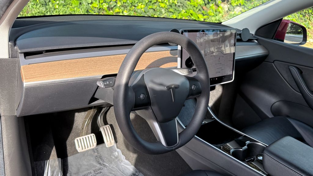 Used 2021 Tesla Model Y Long Range 4D Sport Utility