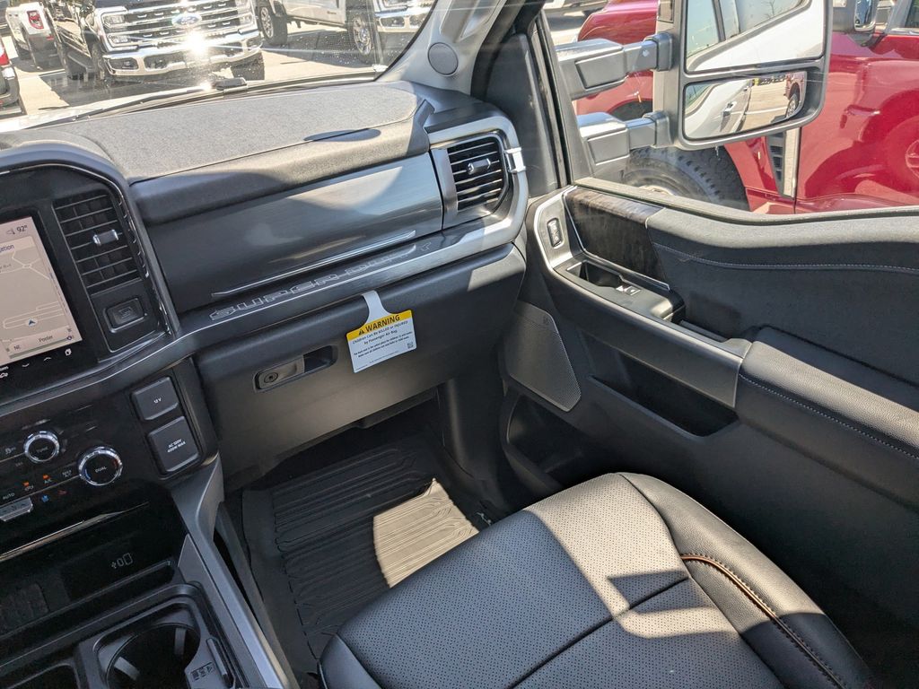 2026 Ford Super Duty F-350 SRW LARIAT