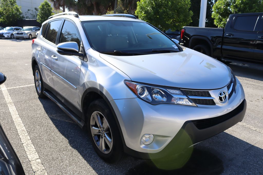 Thumbnail: 2015 Toyota RAV4 - 6