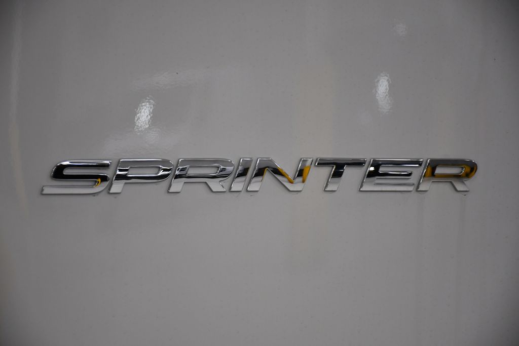 Thumbnail: 2026 Mercedes-Benz Sprinter - 9