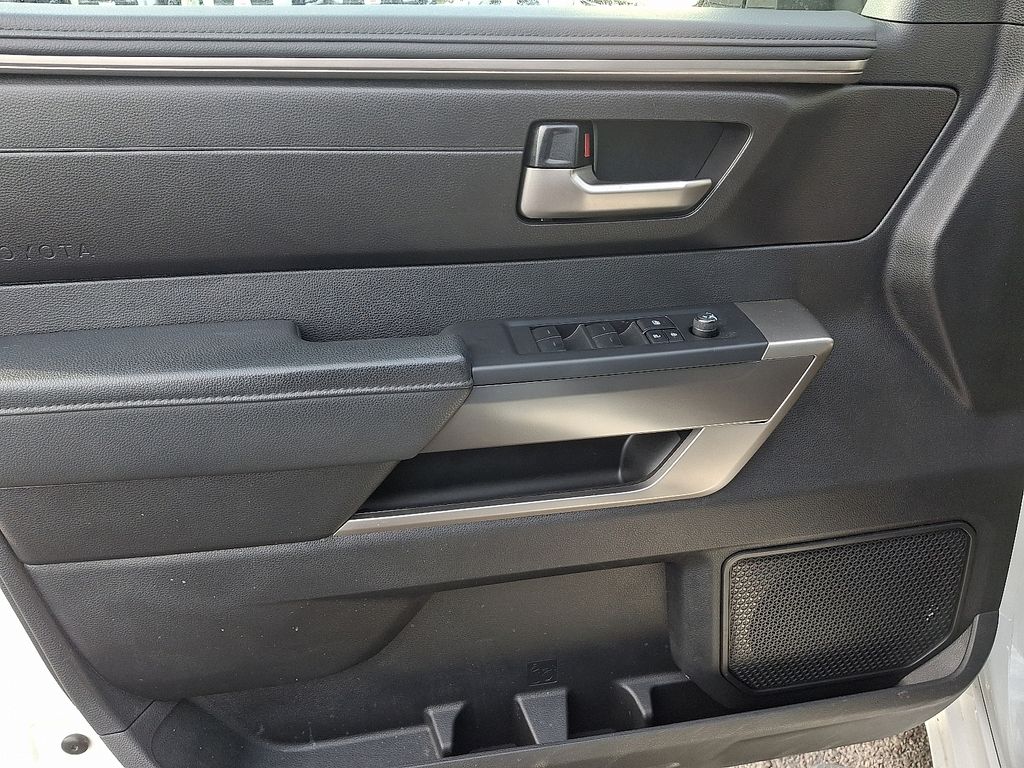 Thumbnail: 2023 Toyota Tundra - 13