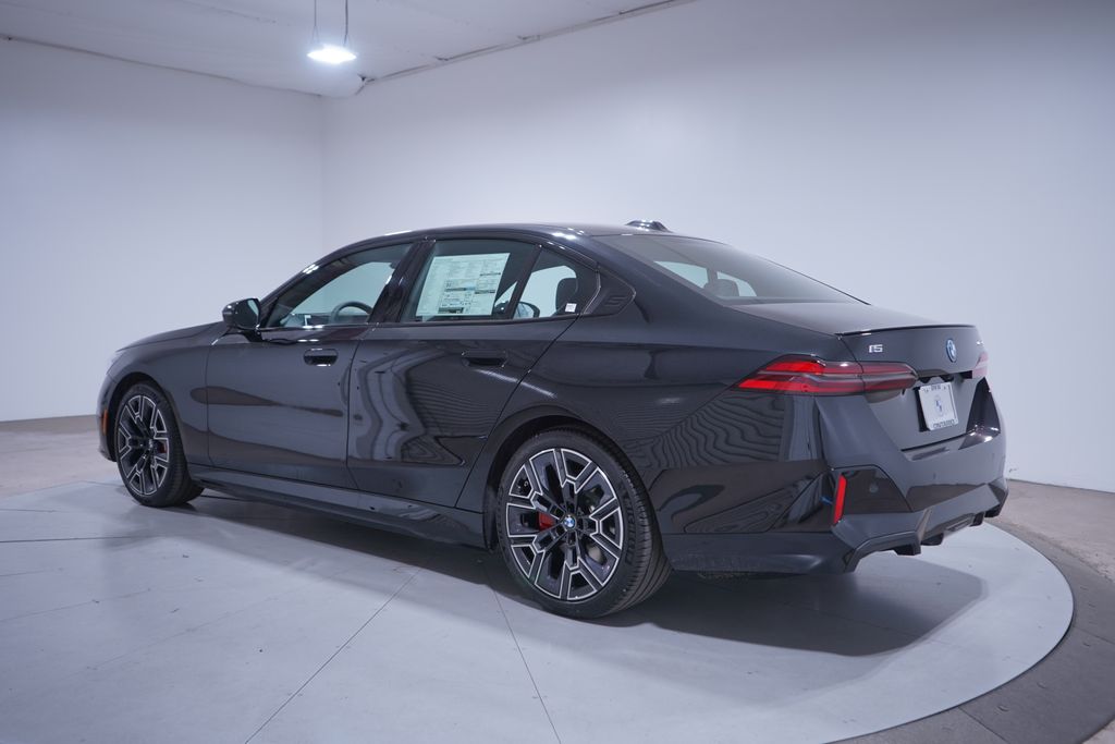 Thumbnail: 2026 BMW i5 - 3