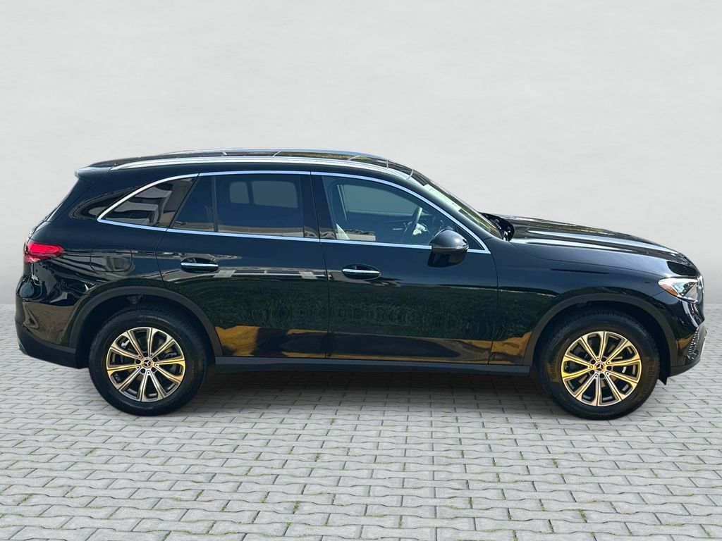 Thumbnail: 2026 Mercedes-Benz GLC - 4