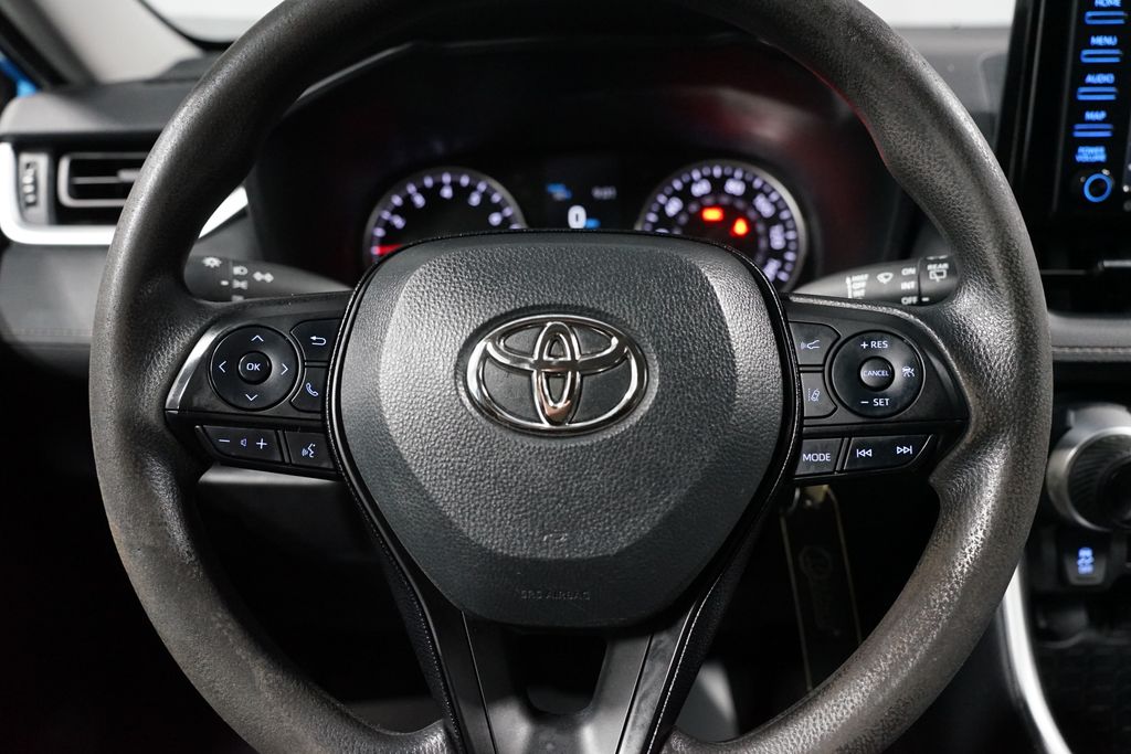 Thumbnail: 2021 Toyota RAV4 - 12