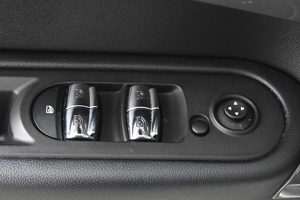 Thumbnail: 2019 MINI Cooper Countryman - 27