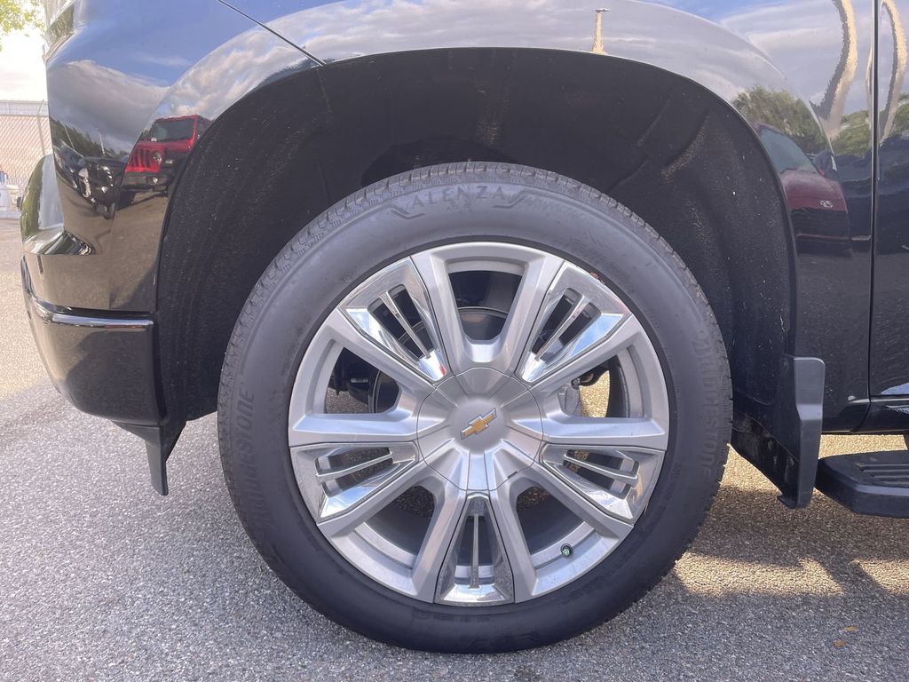 2022 Chevrolet Silverado 1500 High Country - Photo 13