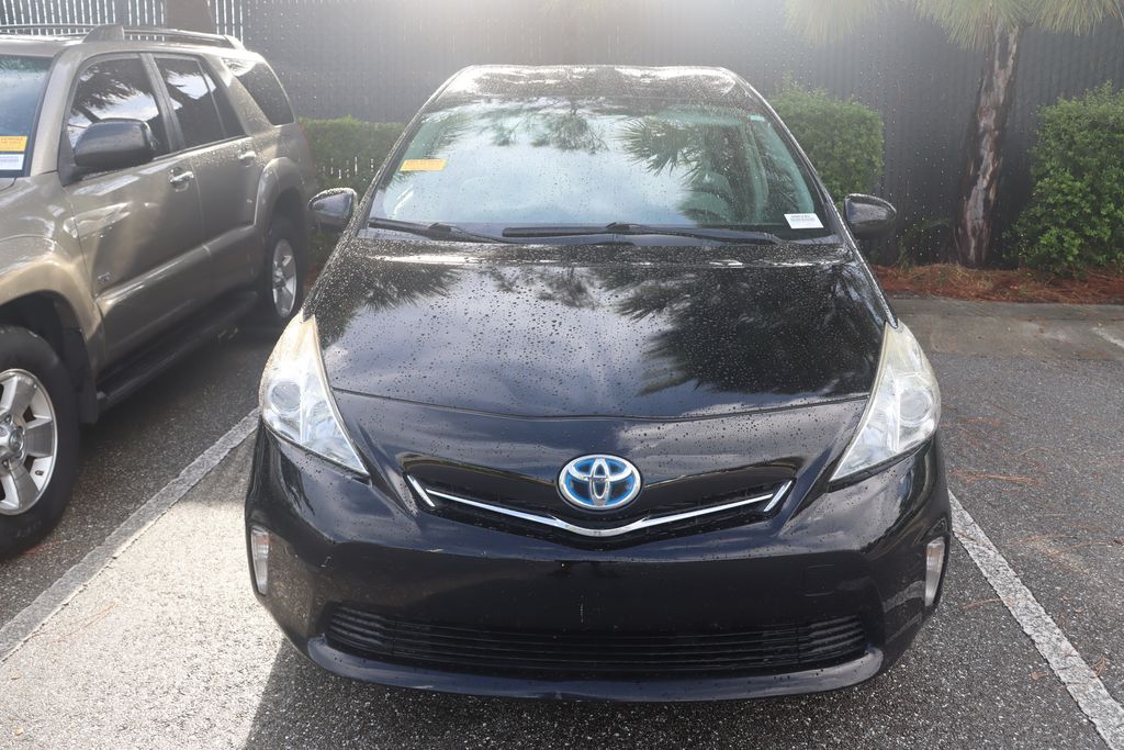 Thumbnail: 2014 Toyota Prius v - 5