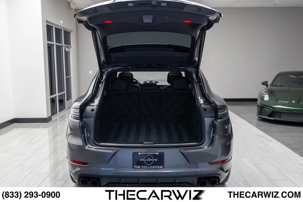2023 Porsche Cayenne Coup Turbo - Photo 109