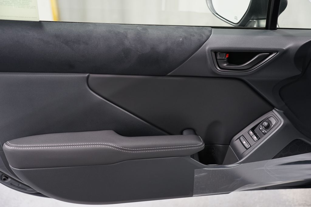 2025 Toyota GR86 Premium 28