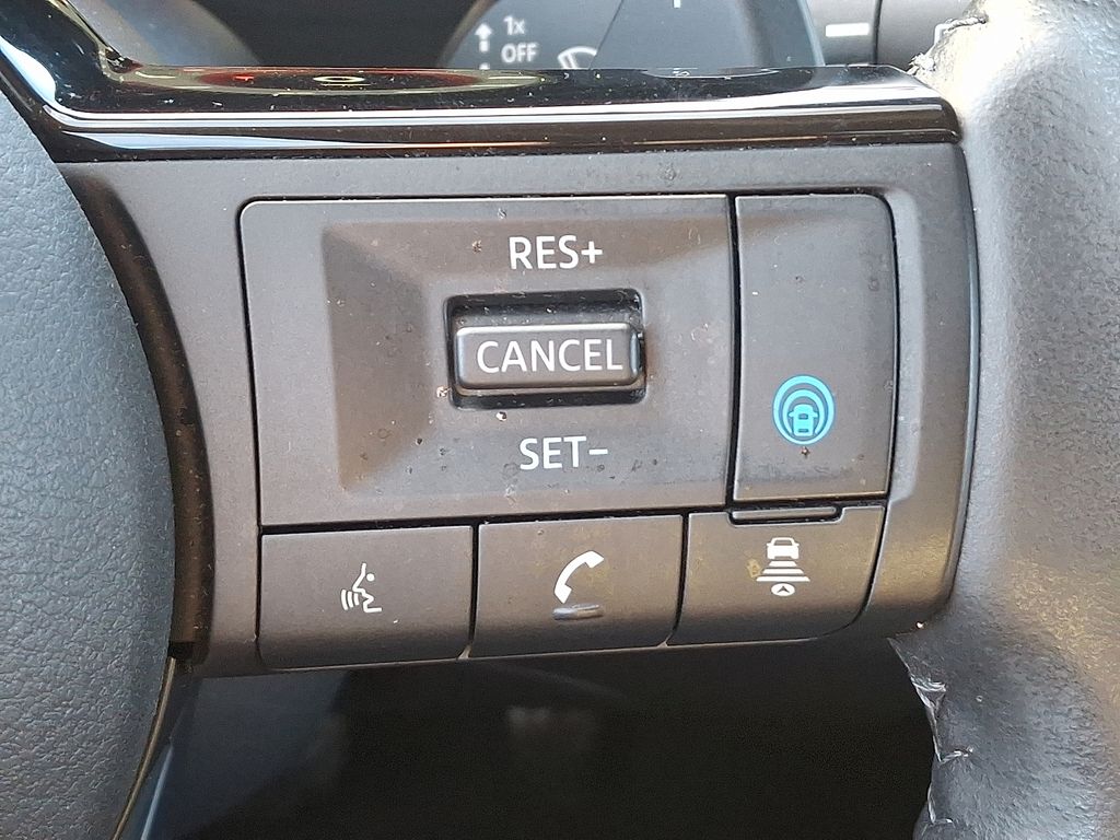 Thumbnail: 2022 Nissan Rogue - 23