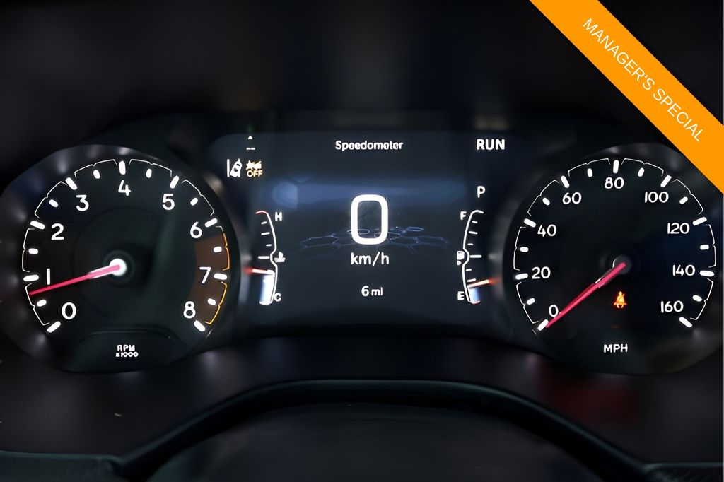 New 2026 White Jeep Latitude Altitude image 22