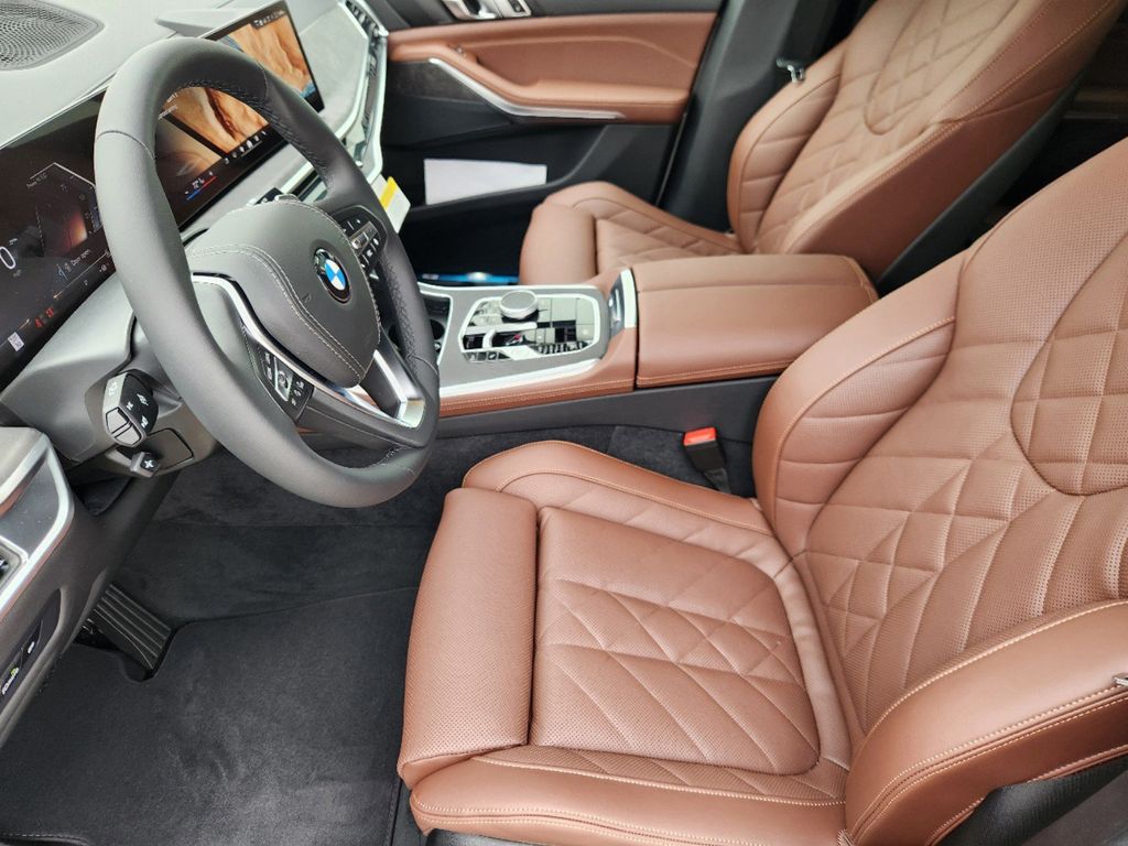 2025 BMW X5 xDrive40i 10