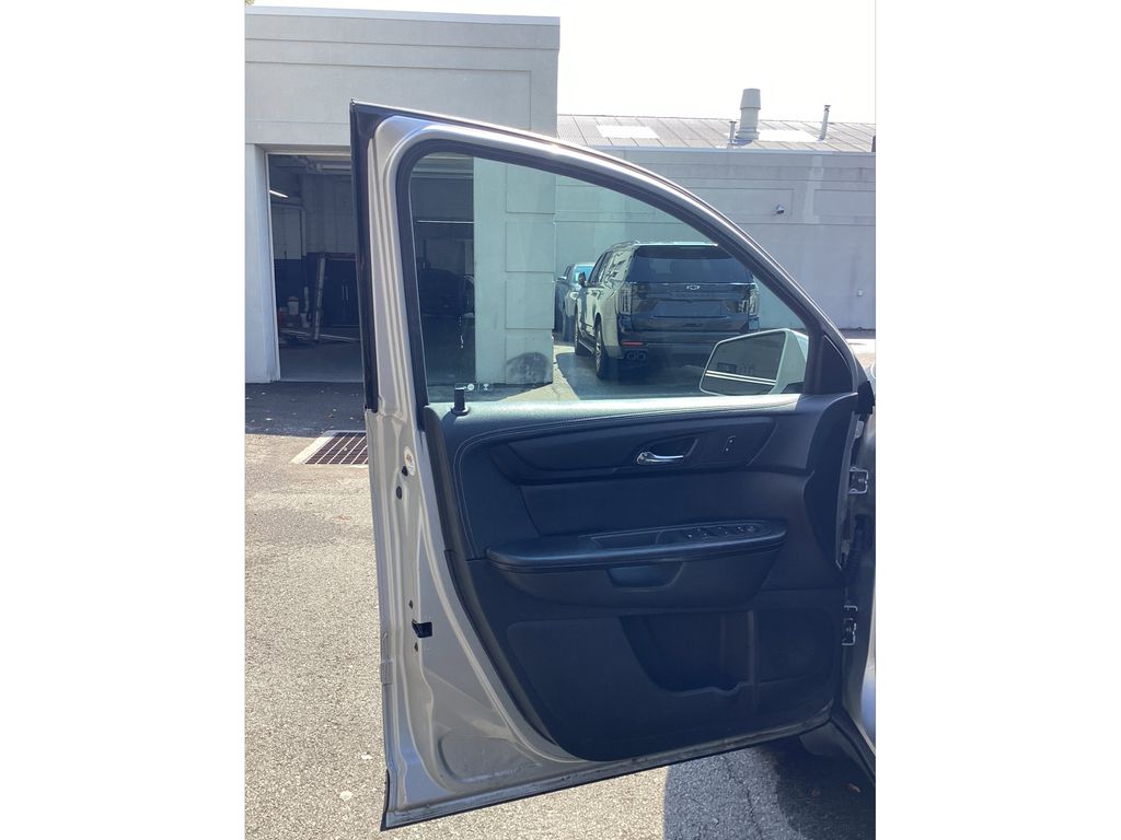 Used 2017 Chevrolet Traverse SUV