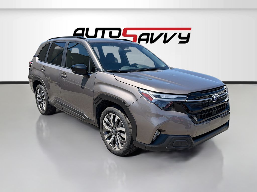 2025 Subaru Forester Touring's photo