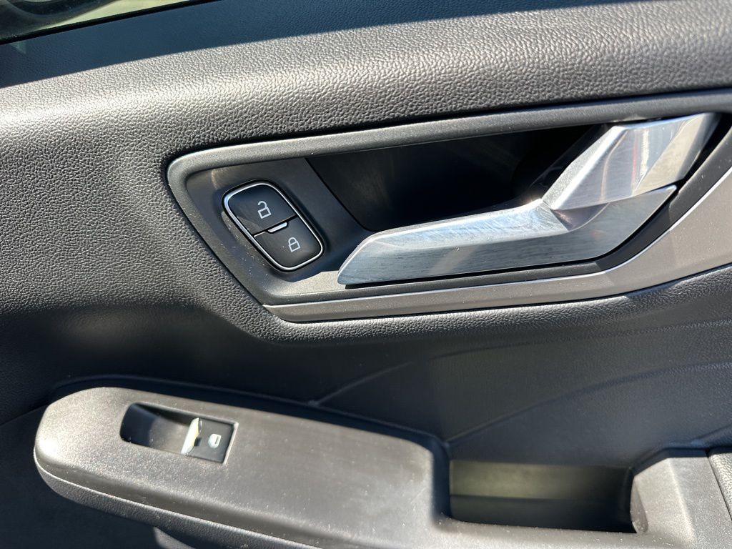 2021 Carbonized Gray Metallic Ford Escape SE FWD SUV