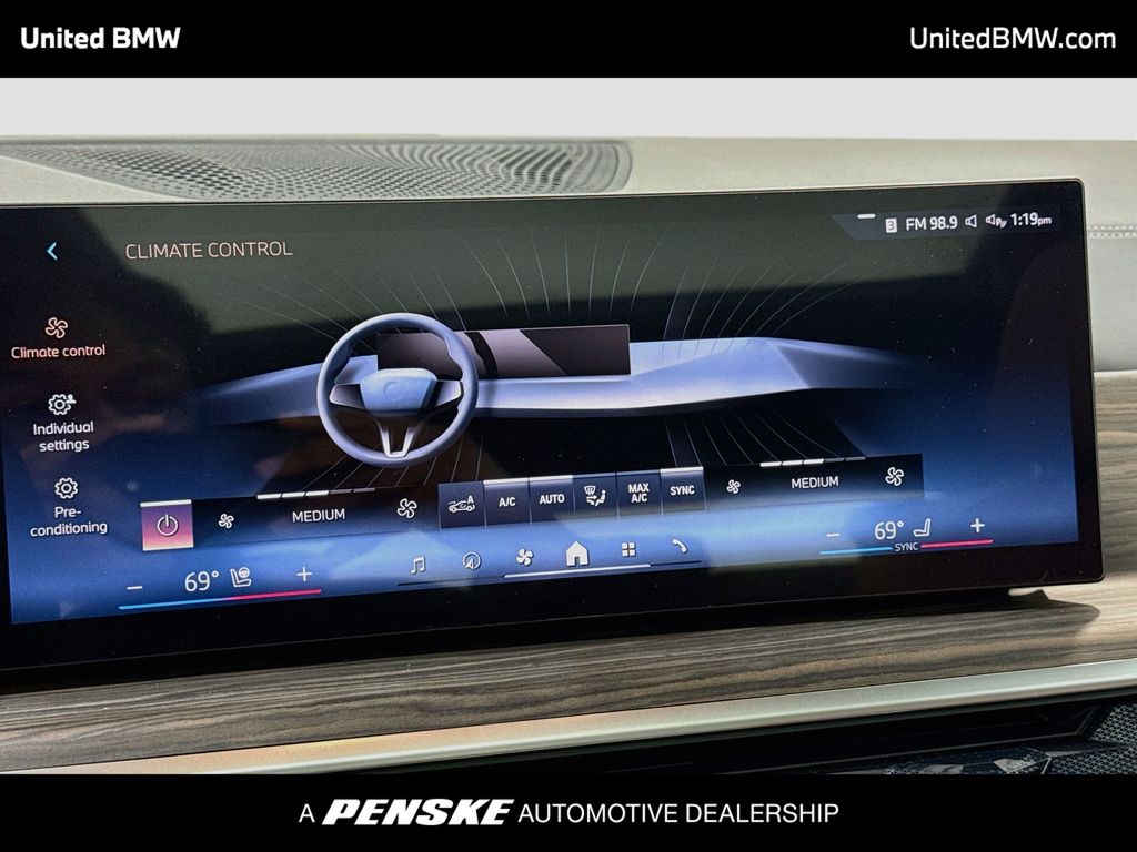 Thumbnail: 2026 BMW X5 - 11