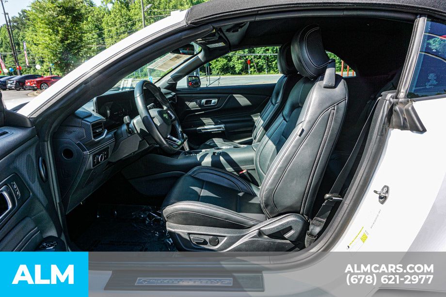 Used 2025 White Ford EcoBoost Premium image 19