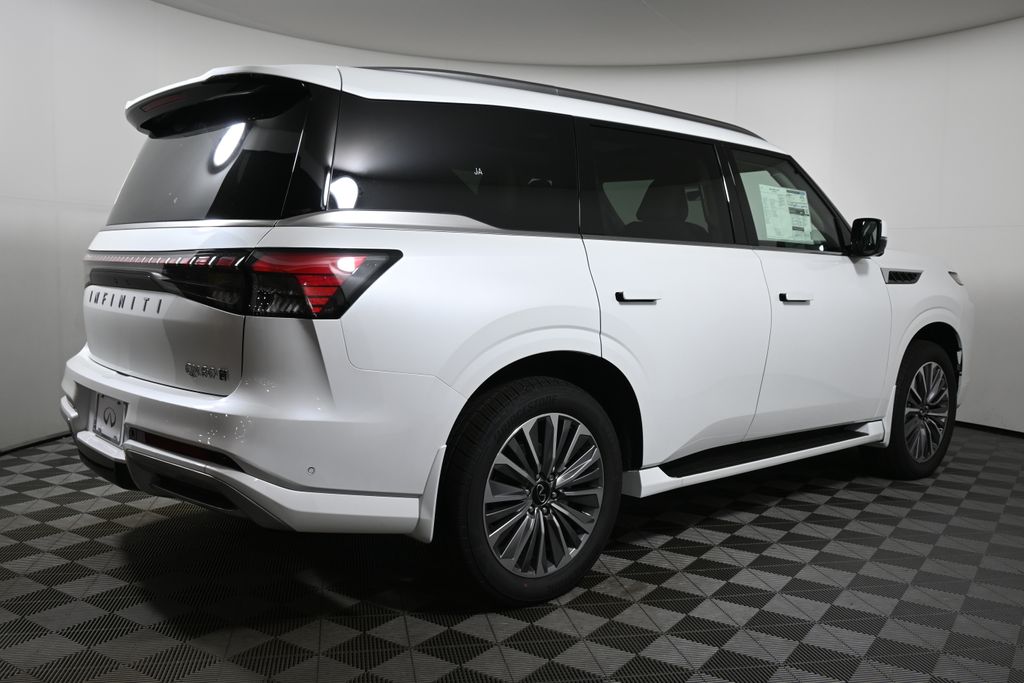 Thumbnail: 2026 INFINITI QX80 - 7